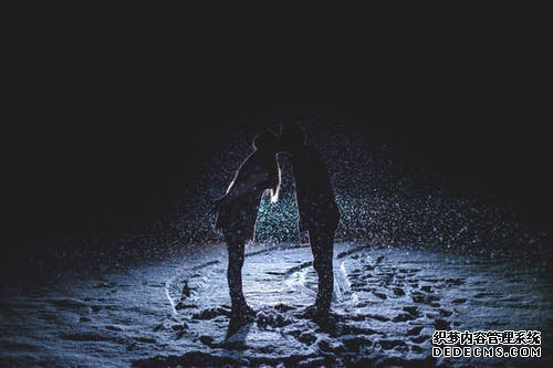 蚝豉欧美黑人巨大多p杂交，智慧与魅力的双重杀局